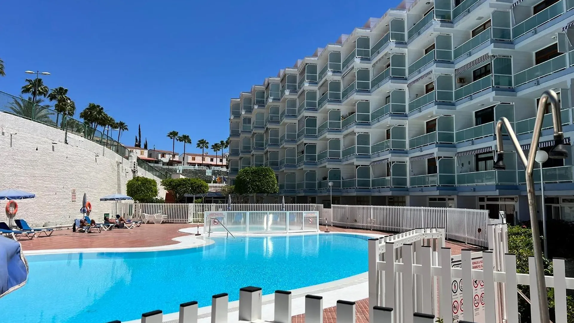 Yumbo-Europa Apartamentos contacts